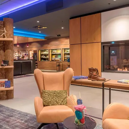 X Hotel 4*