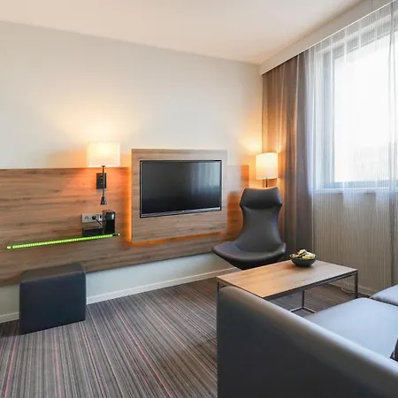 X Hotel 4*