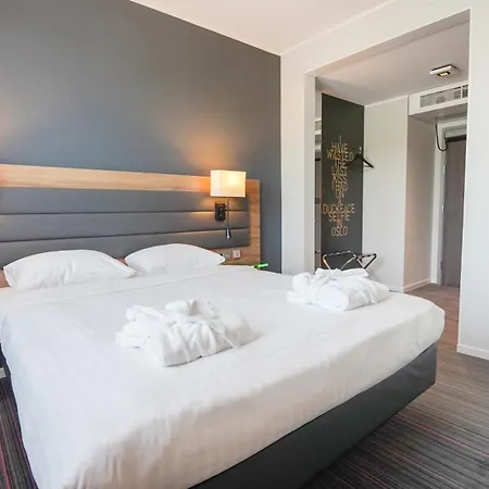 Moxy Oslo X 4*