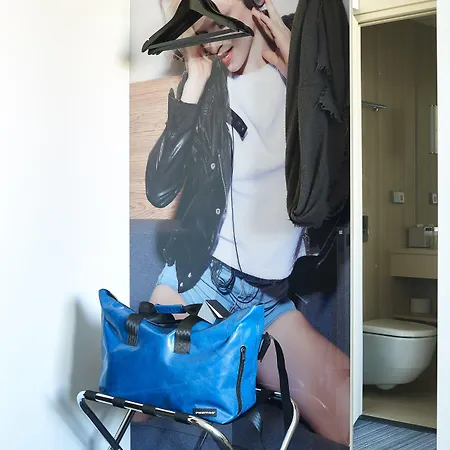 ホテル X スケッテン