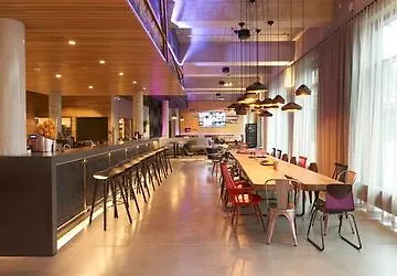 X Hotell 4*
