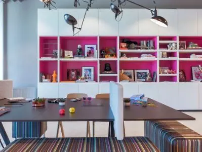 Hotel Moxy Oslo X
