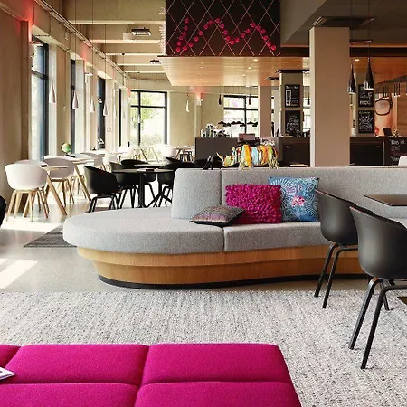 Moxy Oslo X Hotel Skjetten